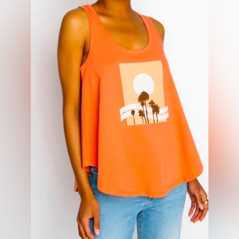 ☀️NWT☀️ WVN: Women’s Organic Cotton Tank Top- Palm Tree Design